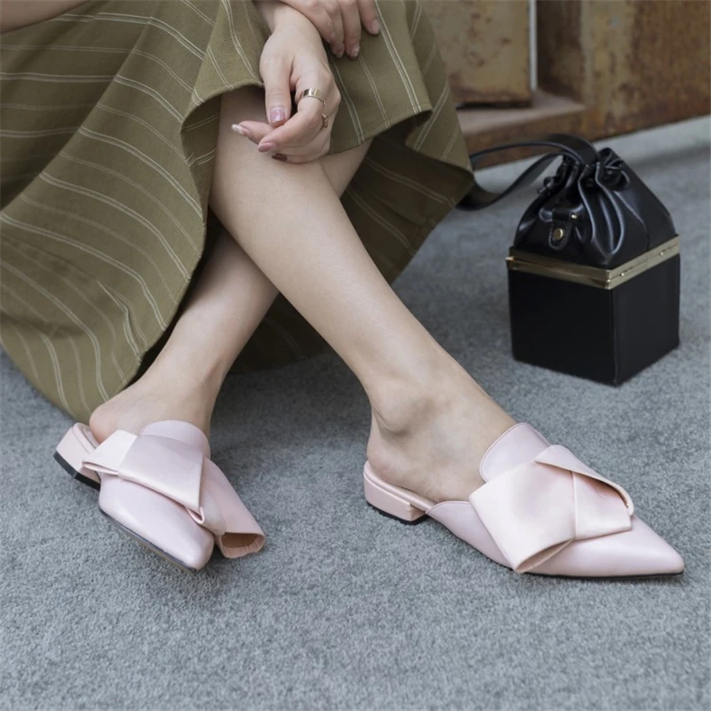 Ouqinvshen Butterfly-knot Mules Shoes Women Plus Size 34-43 Fashion Casual Sweet Women Shoes 2018 Pointed Toe Women Slipper Ouqinvshen Butterfly-knot Mules Shoes Women Plus Size 34-43 Fashion Casual Sweet Women Shoes 2018 Pointed Toe Women Slipper