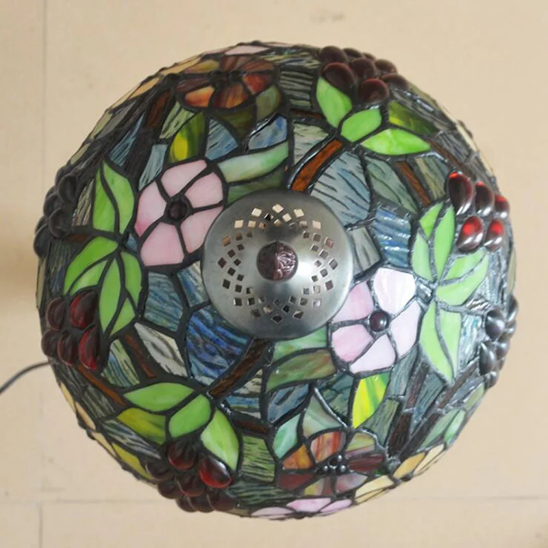 tiffany table lamp (2)