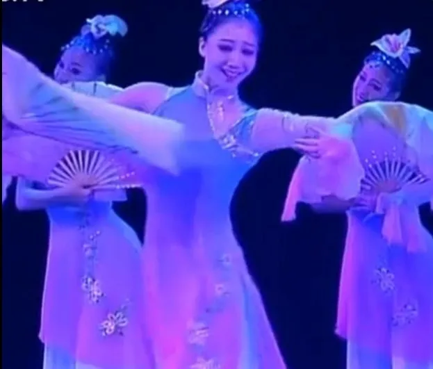 Новые танцевальные костюмы Классические народные для народных танцев женские