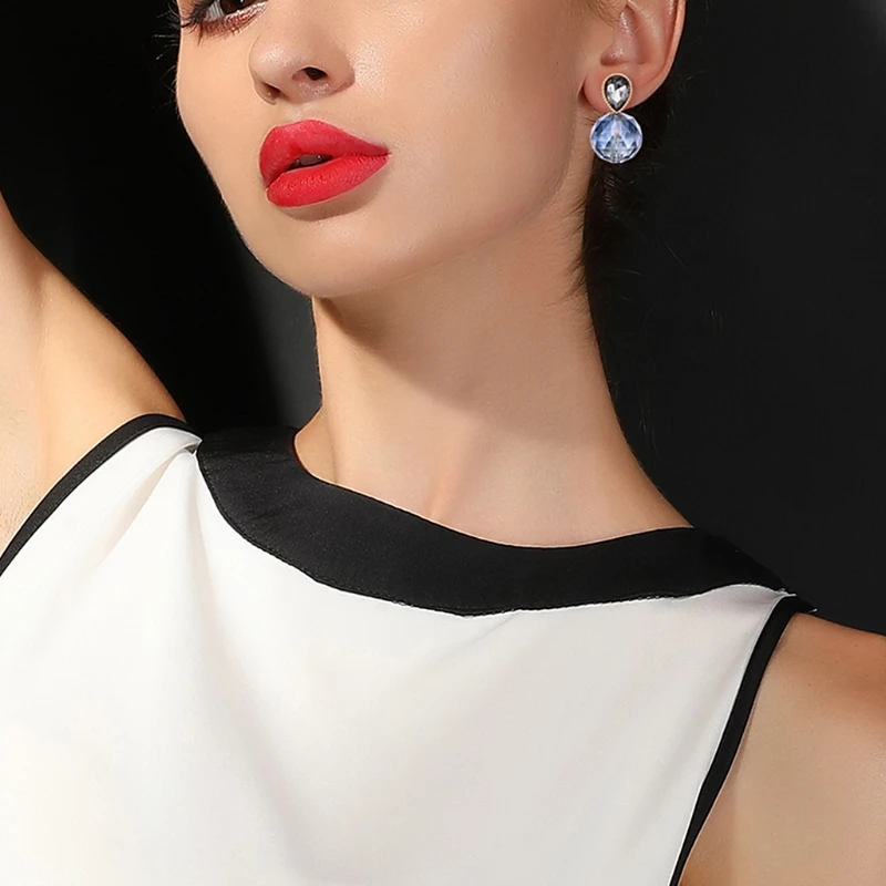 

New Women Earrings Luxury Jewelry Elegant Crystal Vintage Charms Fashion Wedding 26x16mm