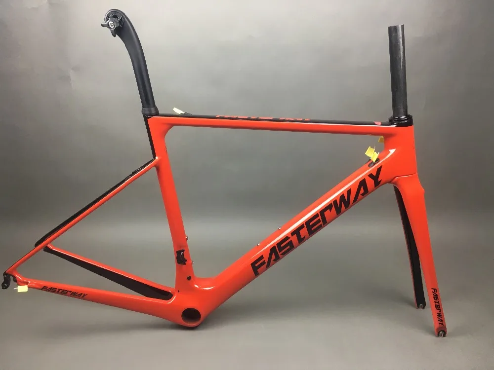 Excellent 2019 design super light FASTERWAY classic carbon road frameset D Brake carbon bike frame:Frameset+Seatpost+Fork+Clamp+Headset 110