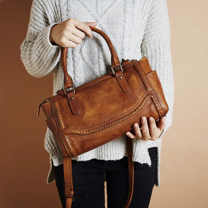 

Vintage Genuine Leather Rivet Totes Handbags for Women medium Shoulder Bags Retro Cow Leather Ladies Cross body Messenger Bags
