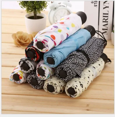 

Portable Alloy Foldable Umbrella Couple Short Handle Umbrellas Mini UV Protection Fold Compact Umbrella Sun Umbrella 3 Fold