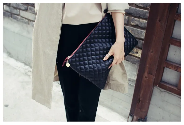 Diamond Lattice Plaid Quilted Clutch*