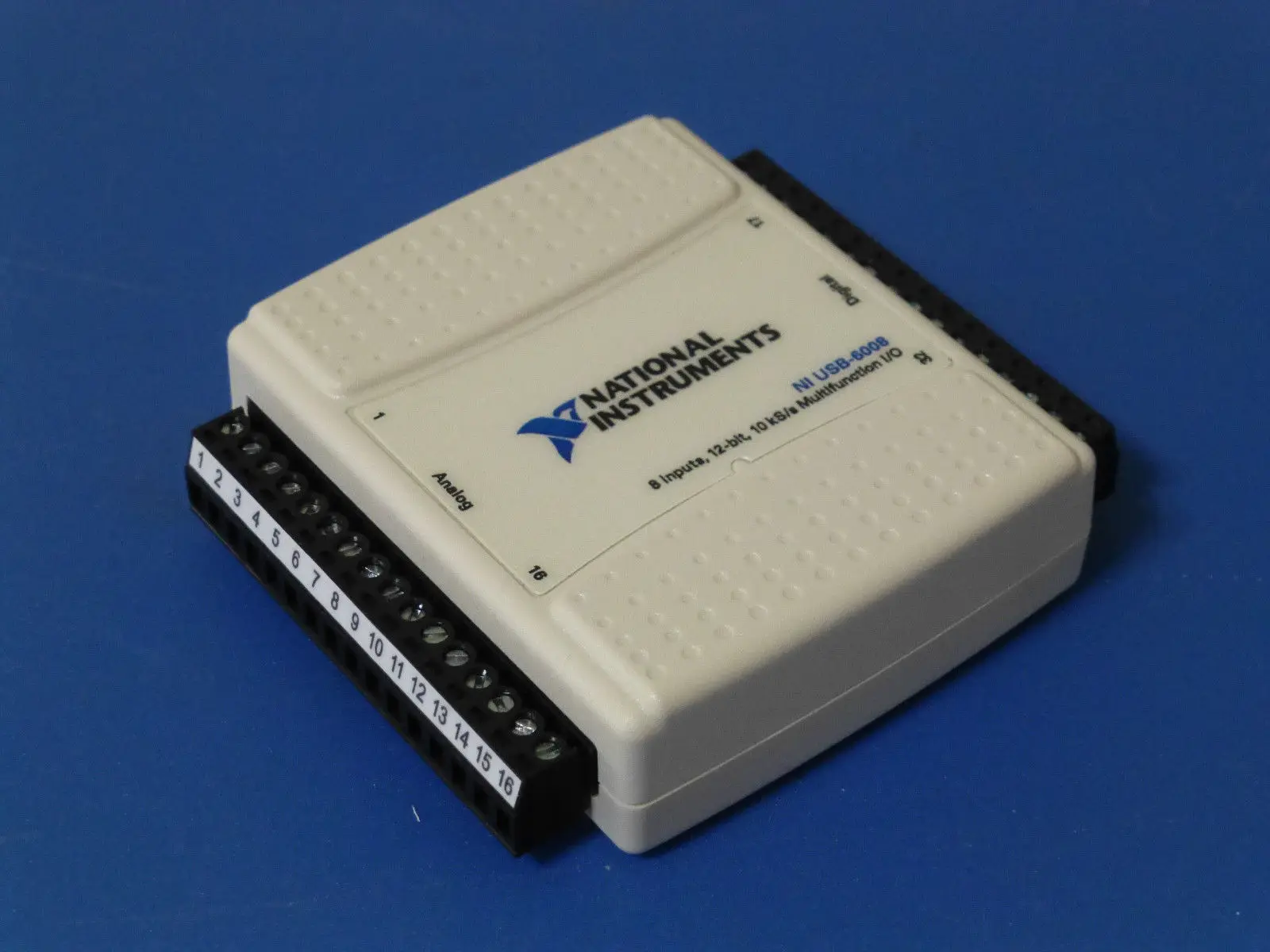 Новая или б/у оригинальная NI USB 6008 многофункциональная карта сбора данных DAQ 8AI 2AO 12