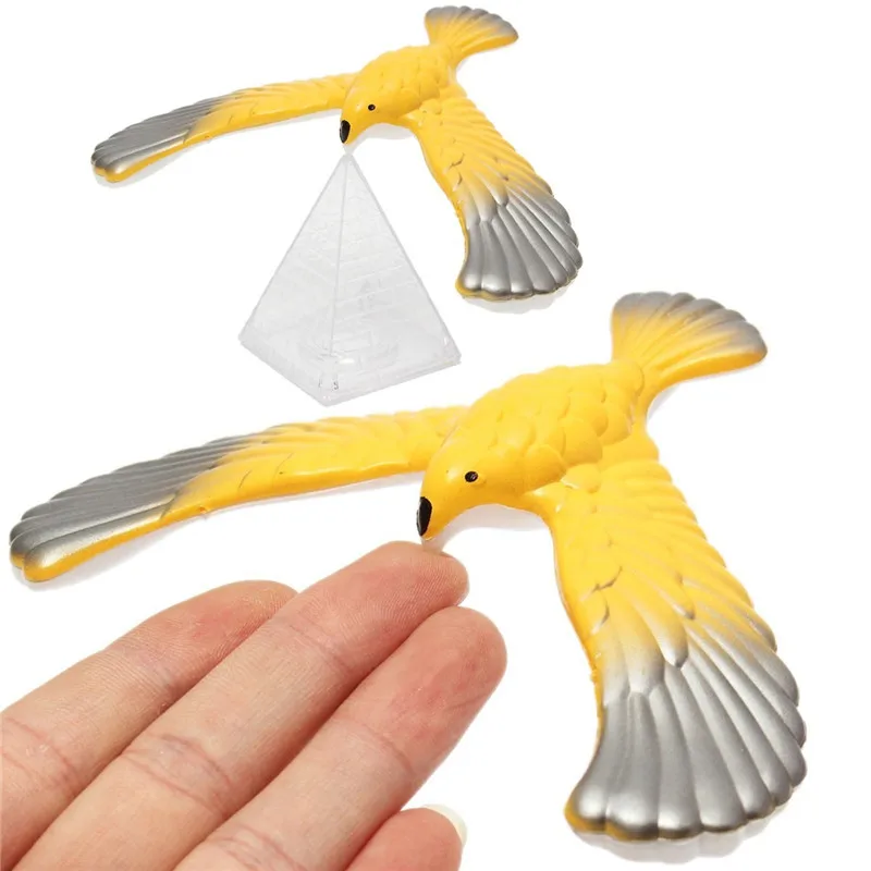 

1PC Amazing Eagle Magic Box Desk Display Decor Doll Balancing Bird Novelty Fun Learning Toy New Year Best Gift for Children Kid