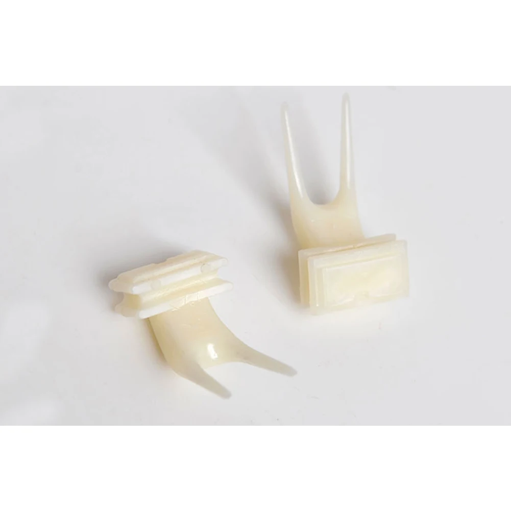 

2PCS Hot Sale Plastic pet parrot Fruit fork birds set on the cage convenient feeder supplies device