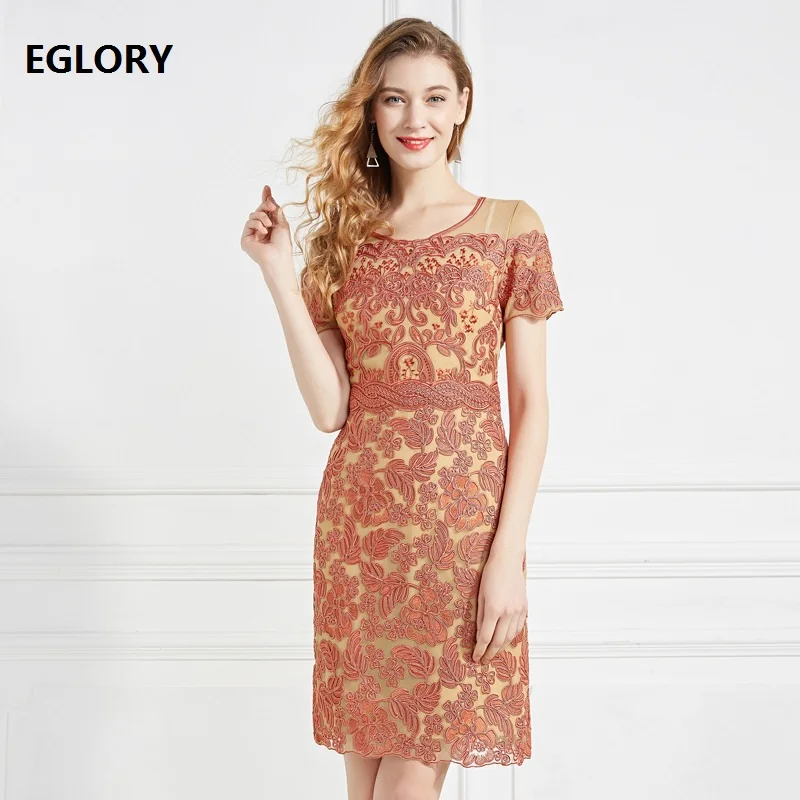 

XXXL Dresses Vestidos 2019 Spring Summer Party Cocktail Women's Dress O-Neck Allover Tulle Lace Embroidery Bodycon Dress Tight
