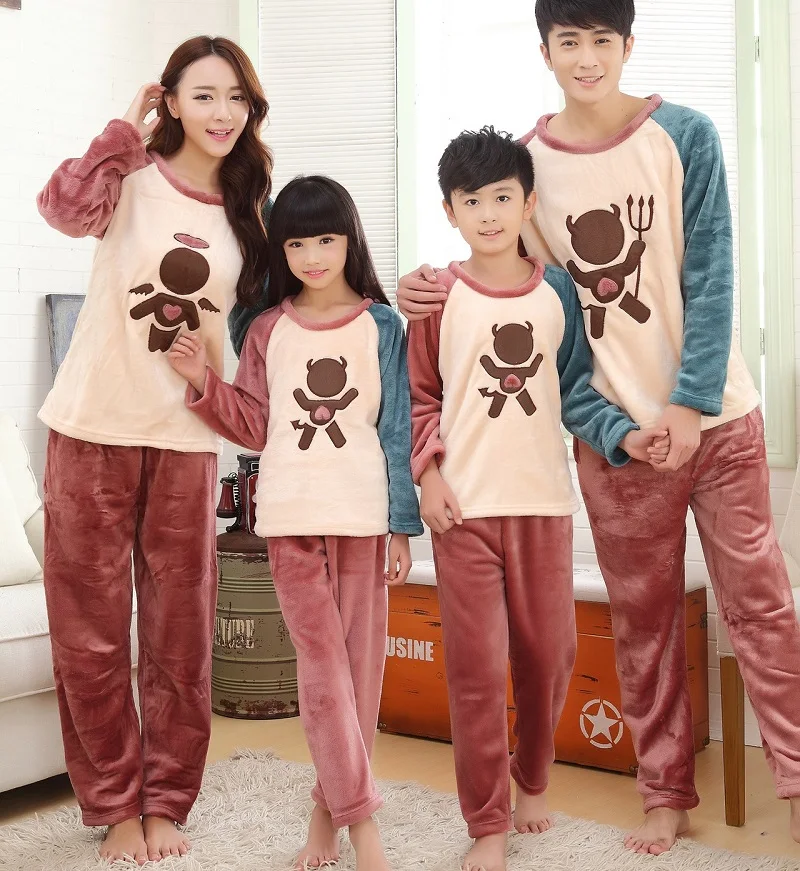 cute matching pajamas breeze clothing family flannel christmas pajamas