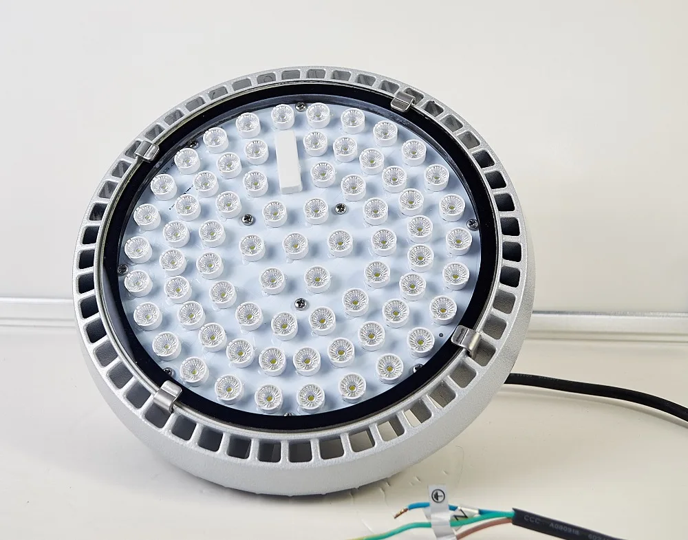 

UFO Industrial LED High Bay Light 30W/ 60W/ 80W/ 100W/ 120W/ 150W/ 200W IP65 110LM/W 5 Years Warranty 85-265