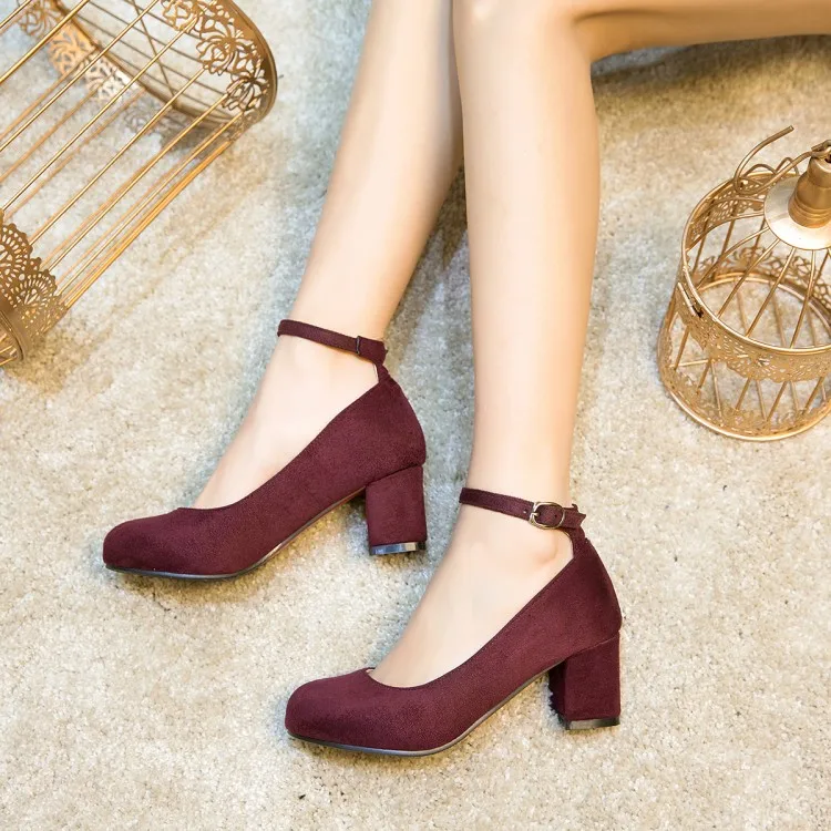 Womenss Shoes Spring Summer New PU Square Head Rivets Splice Rough Heel Sandals Word Buckle High Ladies Shoes