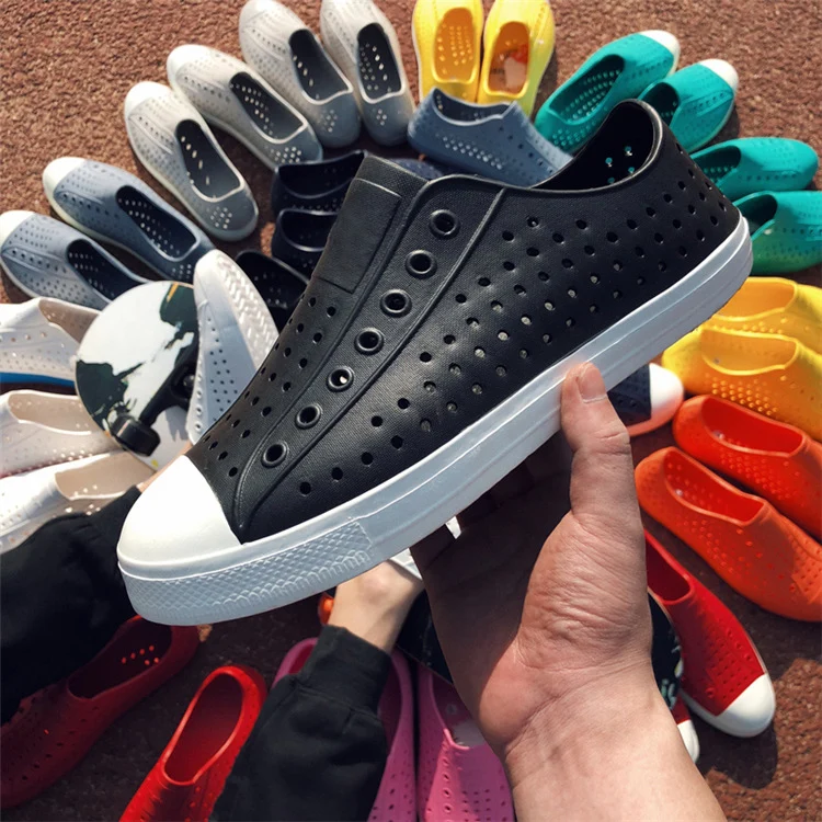 

POSTOBON Men Nativs Jelly Shoes Summer Hollow Croc Shoes Scarpe Garden Clogs Beach Women Slip on Platform Couple Red Sandals