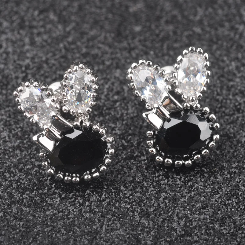 

Lovely Rabbit Design Black Zirconia White Crystal Silver Plated Jewelry Stud Earring For Women Birthday Gift Free Shipping PE012