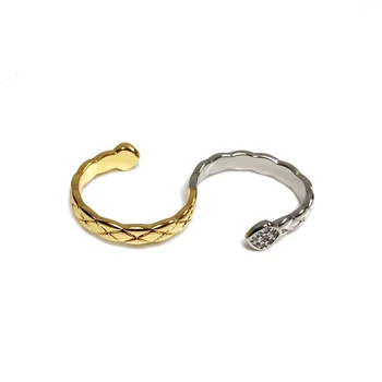 

Contrasting European and American cross rhomb creative siamese opening adjustable double ring