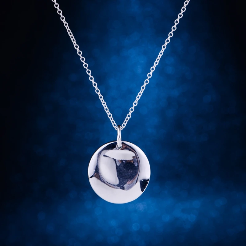 Silver plated Necklace, silver Pendant fashion jewelry , shiny dazzling