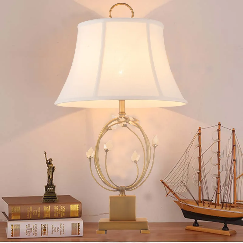 

TUDA LED Table Lamp Crystal Table Lamp Living Room Bedroom Bedside Modern Fabric Wrought Iron Table Lamp E27 110V 220V