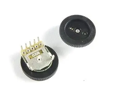 

10pcs Dual Potentiometer 50K B503 Audio Potentiometer Diameter 16MM 5-Pin