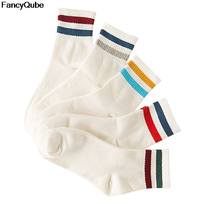 

5Pairs /lot Love Socks Female Autumn And Winter New Harajuku Cotton Tube Socks Love Student Socks