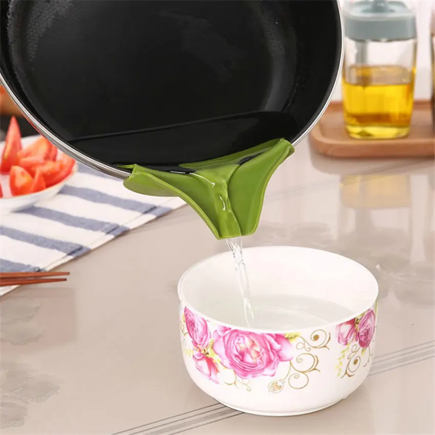 

Silicone Colander Anti-spill On Pour Soup Spout Funnel Flow Nozzle Pan Leakproof Tool Useful Cookware Edge Deflector For Kitchen