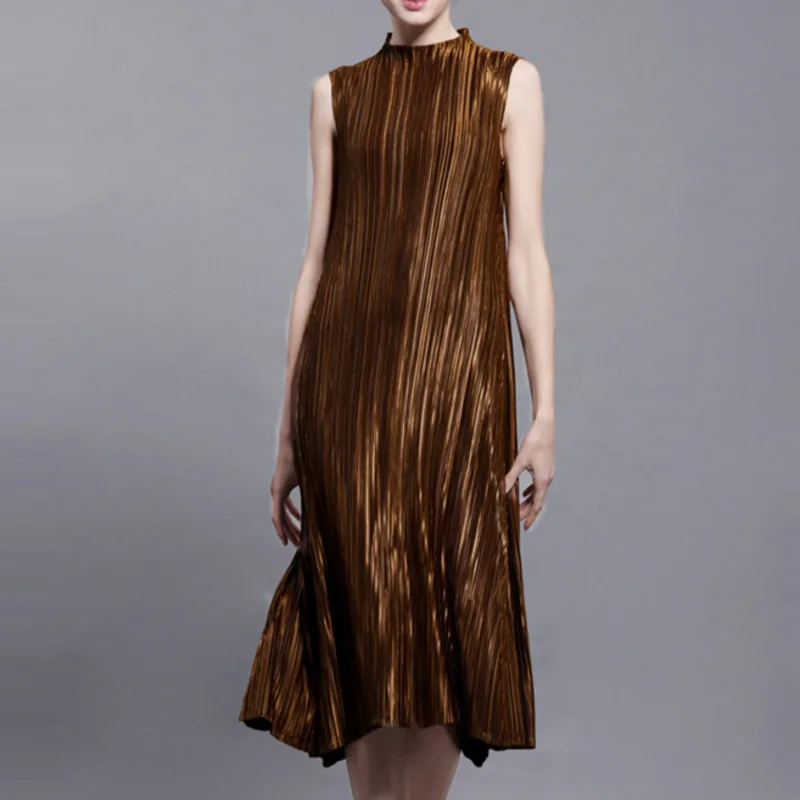 

LANMREM 2019 Summer New Fashion Temperament Women Loose Plus Casual Round Neck Sleeveless Solid Color Smooth Dress TC259