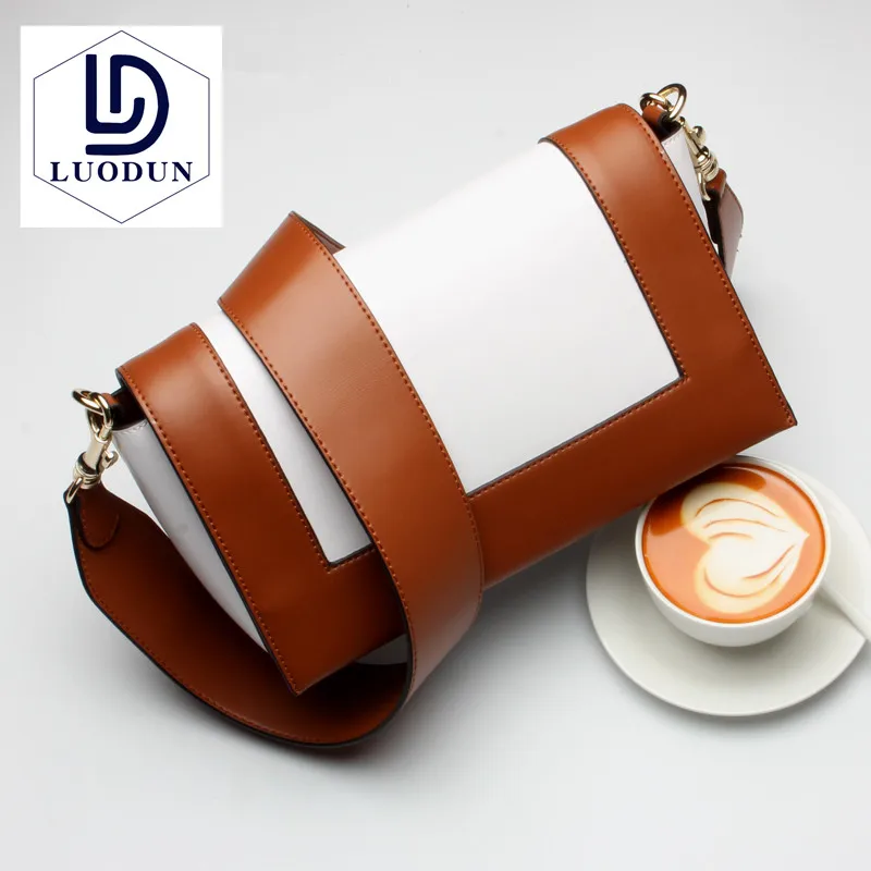 

LUODUN 2018 Pre-Quality Personality Korean version New Leather Hand Wax Waving Fashion Portable Shoulder Messenger Bag