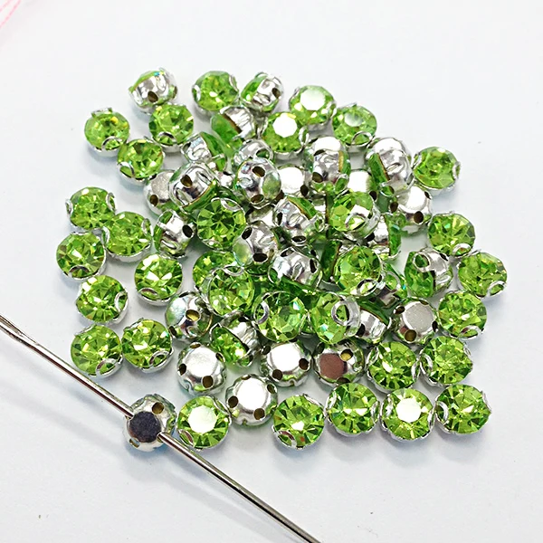 Rhinestones in claw 1