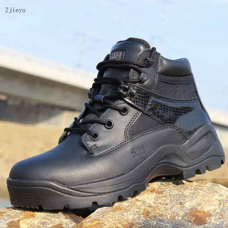 

Winter leather mountaineering boots Men Military Tactical Boots asker bot with cobra pattern Desert botas hombre marine boots