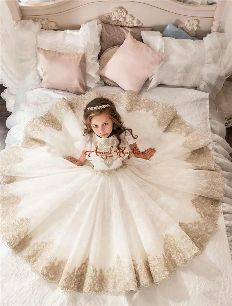

2019 New Lovely Princess Baby Girl Flower Girls' Dresses Sheer lace Crew Neck Appliques Formal Girl's Pageant Dresses