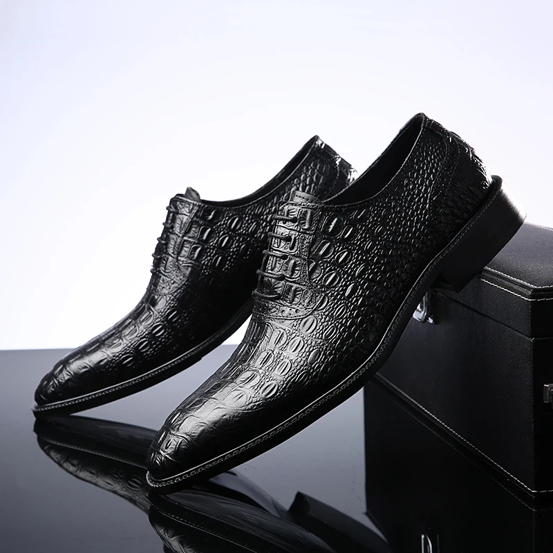 Мужские модельные туфли на шнуровке из натуральной кожи с узором «крокодиловая кожа»; цвет черный, коричневый; повседневные деловые удобные мужские туфли с острым носком - Цвет: Black