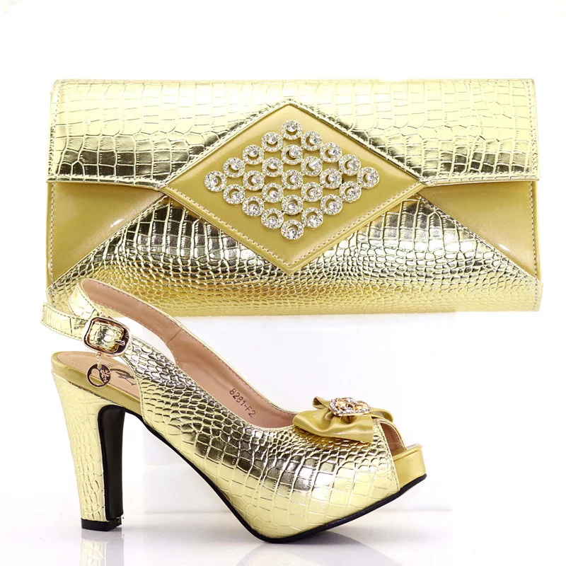 

Newest Office Lady Style Gold color African Italian Shoe and Matching Bag Set Decorated with Appliques Career shoes and bags set