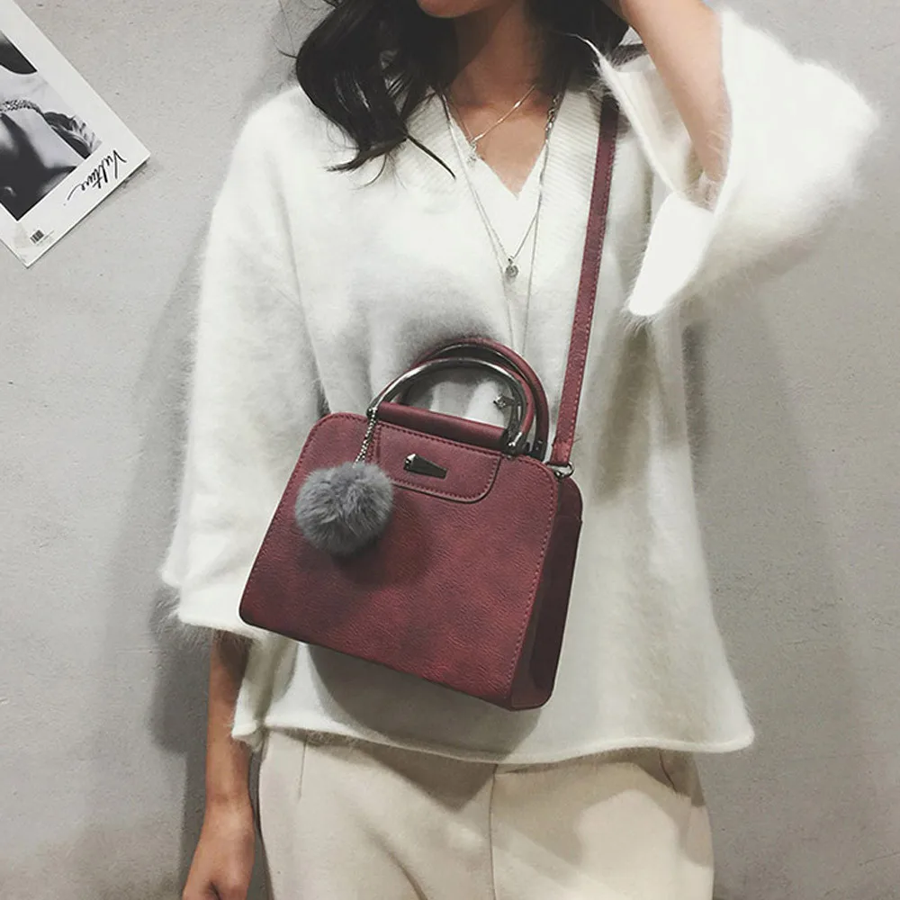 Женская модная однотонная сумка-мессенджер с помпонами, простой дизайн, Новая Элегантная квадратная сумка-мессенджер для женщин, для путешествий,, 7 марта