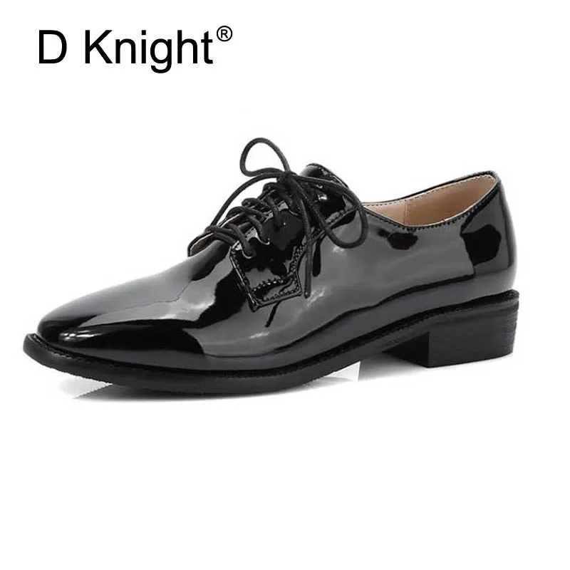 online Moda de nova Patente Do Dedo Do Pé Quadrado Rendas Até Oxfords Do Vintage das Mulheres Estilo inglaterra Oxfords Para As Mulheres Tamanho Grande 34 48 Senhoras Casuais Flats