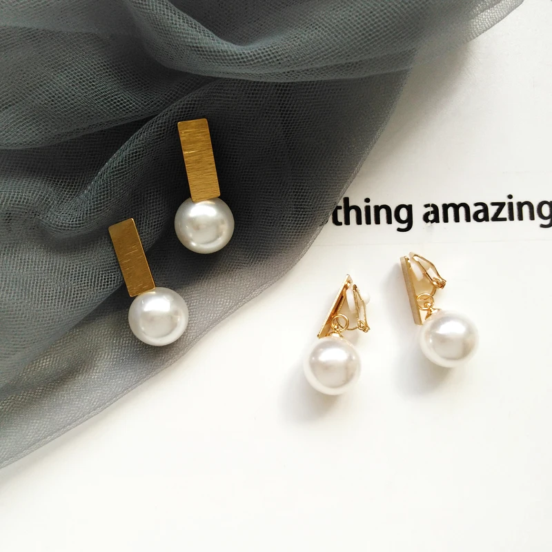 

Free Shipping Cute Pearl Earring