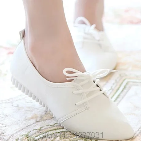 womens flat shoes white