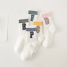La maxza, партиями по 5 пар, в полоску, с принтом буквы, спортивные короткие носки для девочек; носки Harajuku повседневная женская обувь Прохладный Скейтборд хлопковые носки; k718