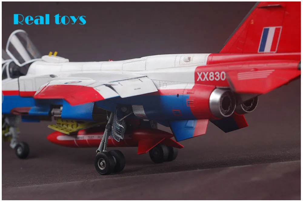 Kitty hawk KH80105 1/48 SEPECAT Jaguar T.2/T.4 пластиковый модельный комплект