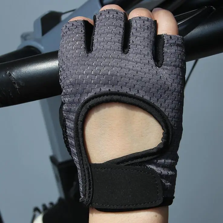 سيليكون المضادة للانزلاق النخيل اللياقة البدنية قفازات المرأة قابل للتعديل تنفس رفع الاثقال كمال الاجسام الرياضية قفازات التدريب نصف الاصب... سيليكون المضادة للانزلاق النخيل اللياقة البدنية قفازات المرأة قابل للتعديل تنفس رفع الاثقال كمال الاجسام الرياضية قفازات التدريب نصف الاصب...