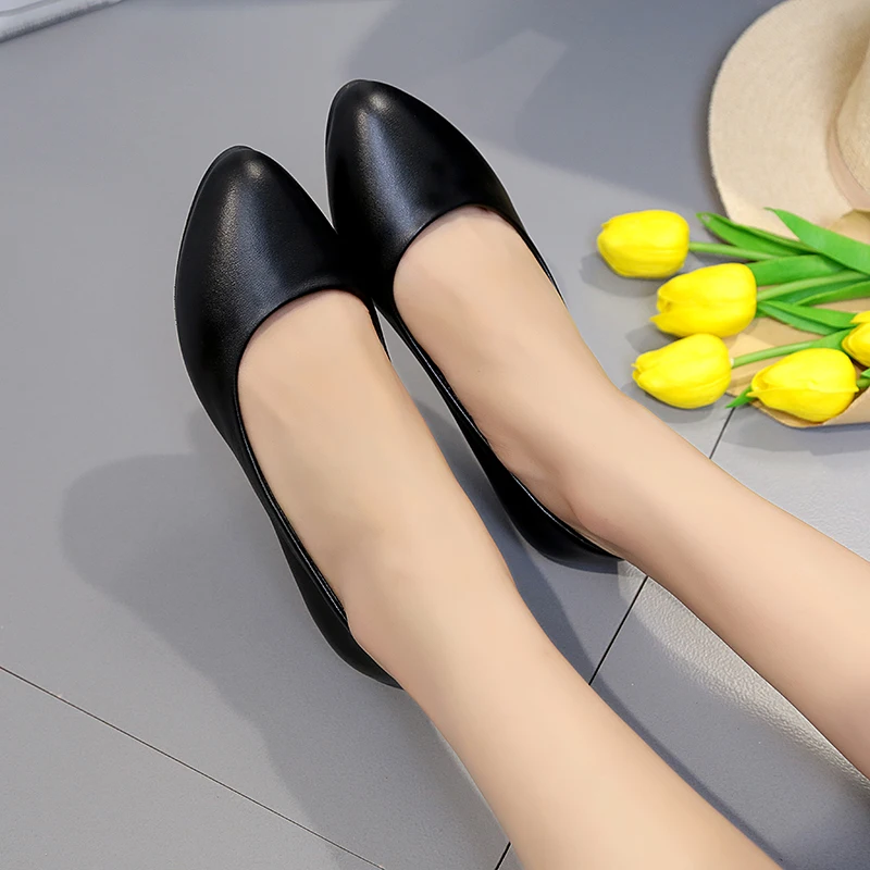 Женская обувь на низком каблуке размера плюс 35-41 черная обувь без шнуровки классические туфли-лодочки женские водонепроницаемые Мокасины кожаные модельные туфли женская обувь 6155