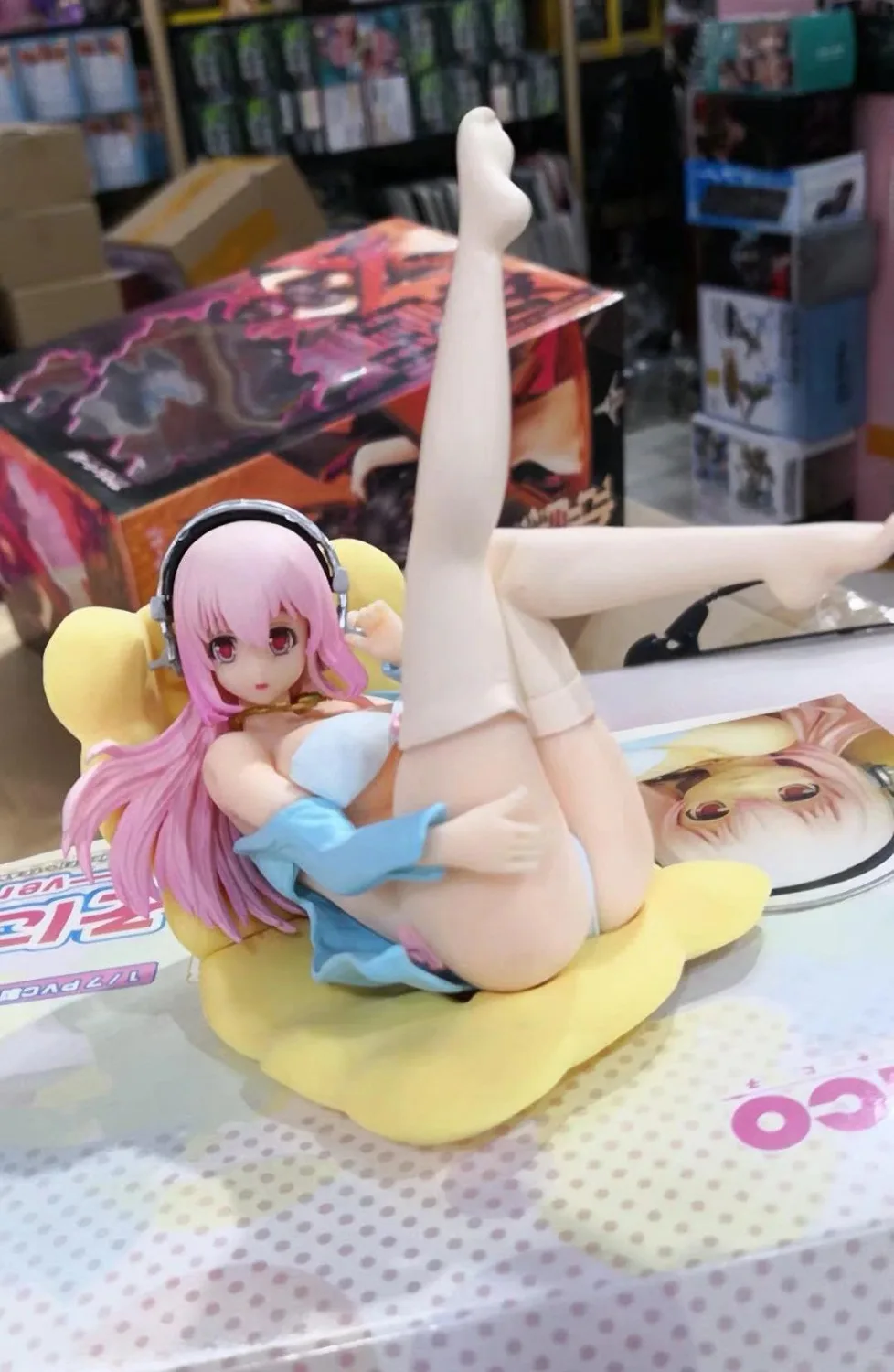 

13cm Super Sonico sexy Anime Action Figure PVC New Collection figures toys Collection for Christmas gift