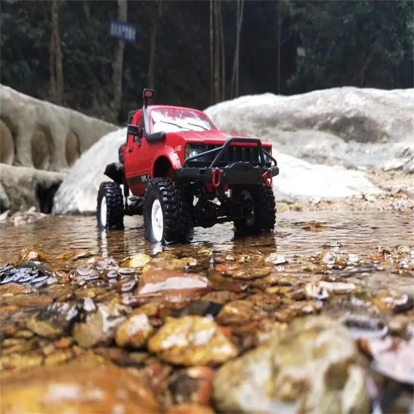 new RC Truck WPL C14 Scale 2.4G 2CH 4WD Mini Off-road RC Semi-truck RTR Kids Climb Truck Car RTR Toy