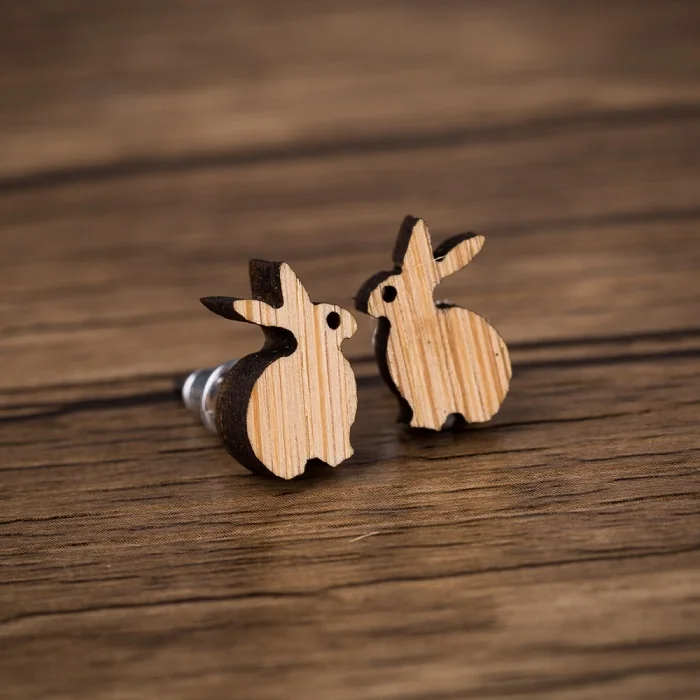 Yiustar уникальные серьги-гвоздики в виде ежика, деревянные украшения, маленькие деревянные серьги в виде животных для женщин и девочек, детские серьги, подарок для Пати - Окраска металла: Rabbit Earrings