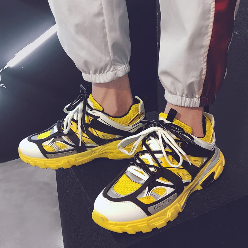 

2019 New men Running Shoes INS Ulzza Triple style Sneakers for men breathable sporty Vintage chunky Dad Sneakers Chaussures