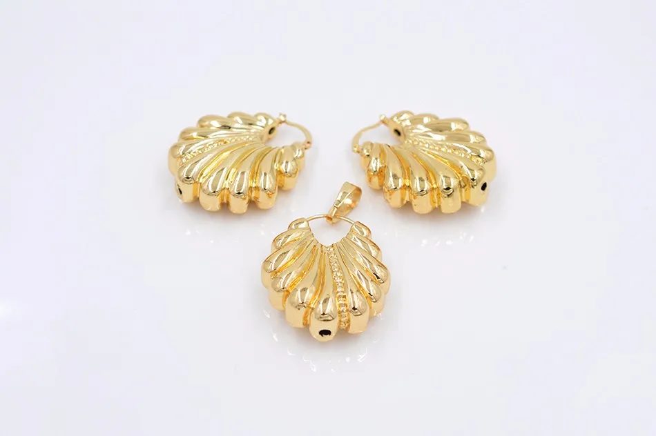 Jewelry sets (2)