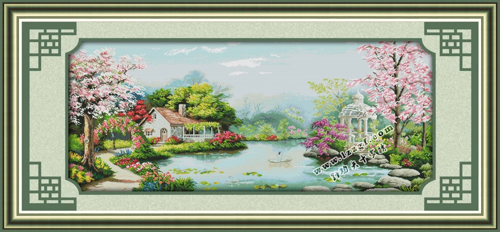 F825-02819 () 630x262