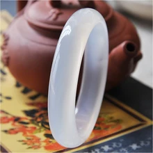 Natural agate bracelet female white jade bracelets color jade bracelet a thickened ice crystal bracelet round cord girl jadeite genuine jadeite a goods bracelet ice full of green beautiful round articles quartzite jade bracelet