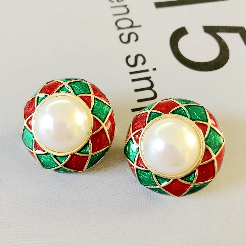 

Free Shipping Mixed Color Enamel Round Pearl Sweet Clip Earring