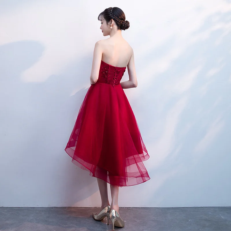 Это YiiYa вино красное коктейльное платье без рукавов Вышивка сзади кружева формальное платье StraplessParty платье H201