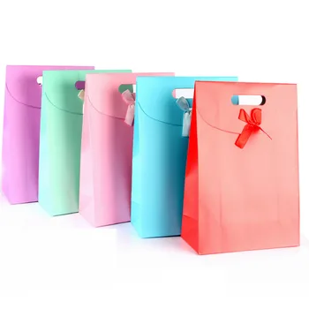 

10pcs Color Paper Gift Bags With Handle Candy Box Packing Christmas Bags Packaging Cookie Bags Wedding Jewelry Package