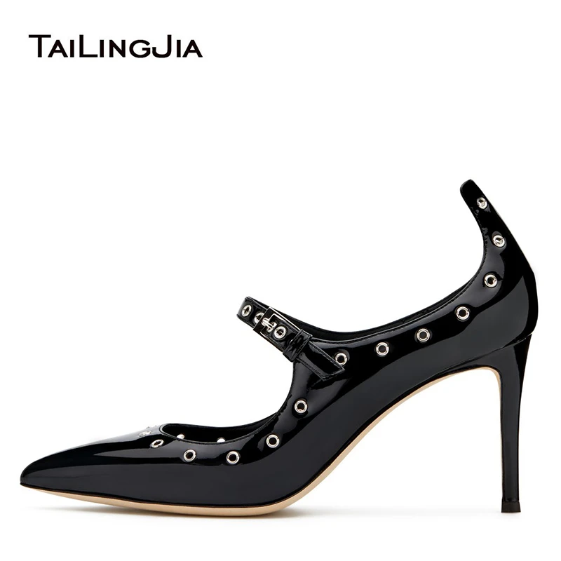 black patent pumps pointed toe