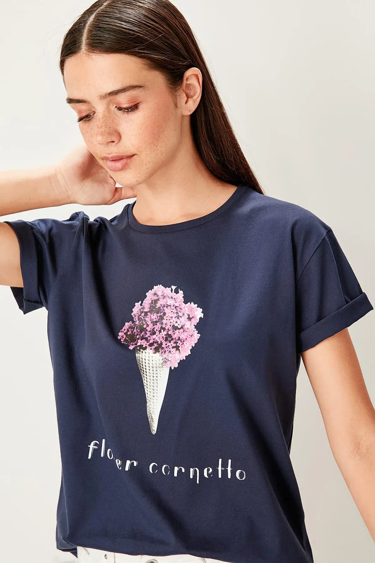 

Trendyol Navy Blue Printed Basic Knitted T-Shirts TWOSS19TS0268